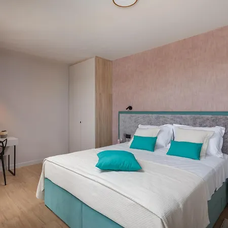 Scallop Zadarvillas *